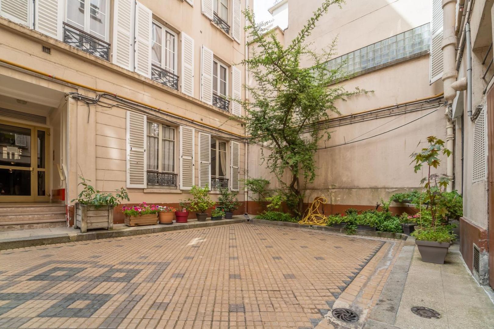 Guestready - Magnifique Appt Au Sud De Pigalle Apartment Paris Ngoại thất bức ảnh